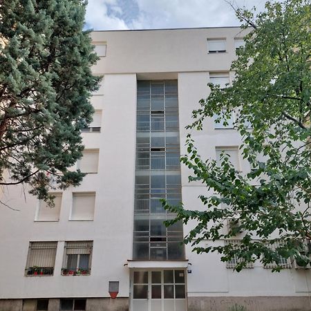 Apartman Zeljko โมสตาร์ ภายนอก รูปภาพ