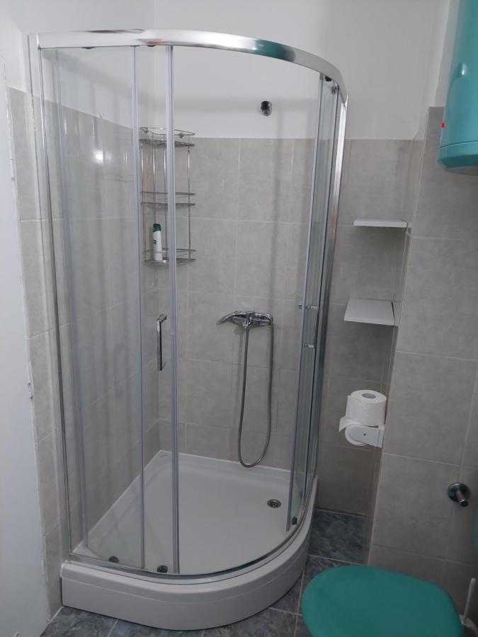 Apartman Zeljko โมสตาร์ ภายนอก รูปภาพ