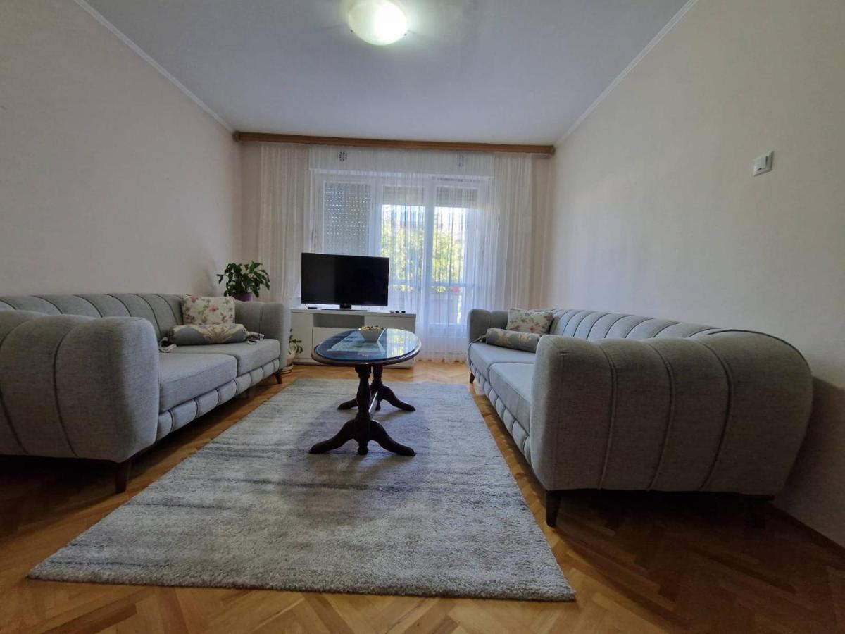 Apartman Zeljko โมสตาร์ ภายนอก รูปภาพ