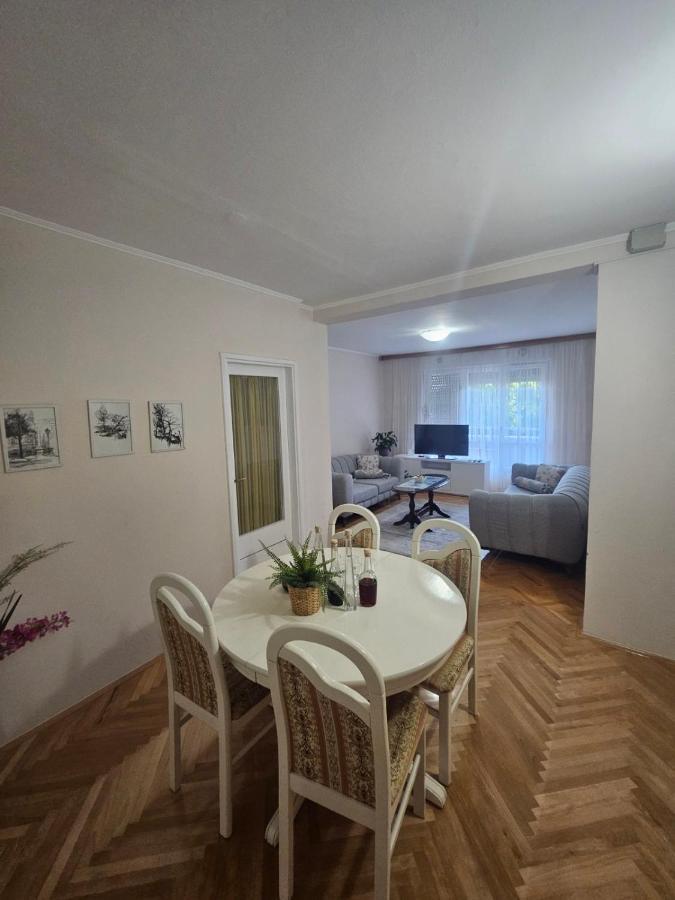 Apartman Zeljko โมสตาร์ ภายนอก รูปภาพ